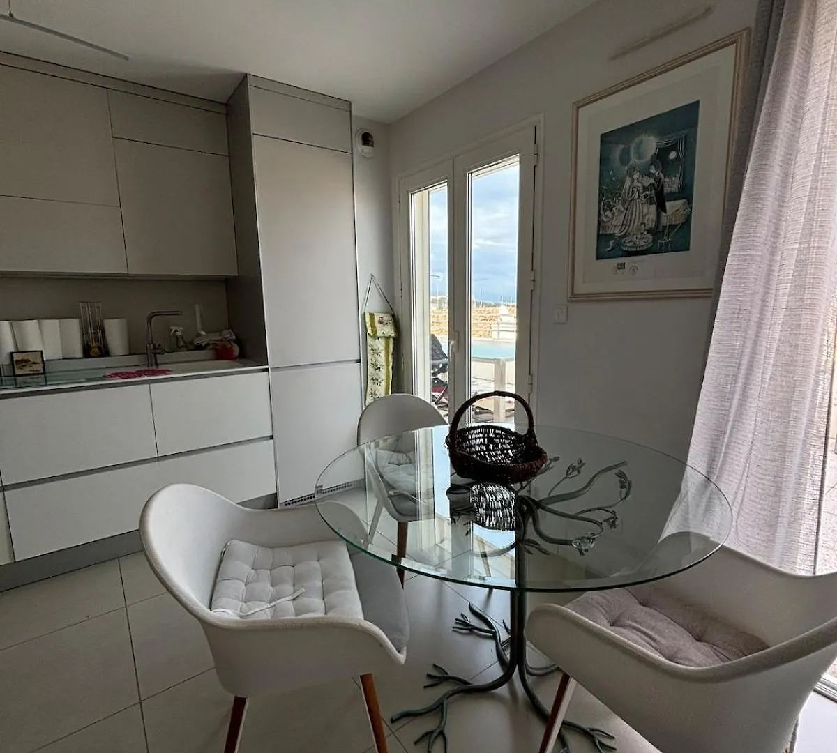 Le Syracuse Apartment Antibes 0*,  France